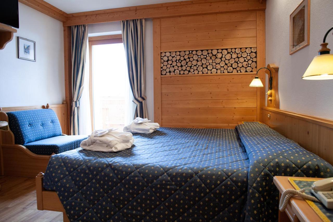 Hotel Posta Forni di Sopra Exterior foto