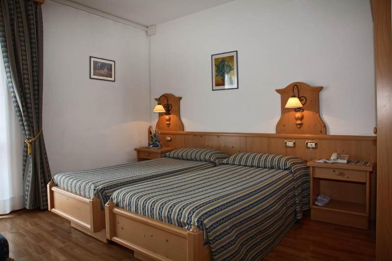Hotel Posta Forni di Sopra Exterior foto